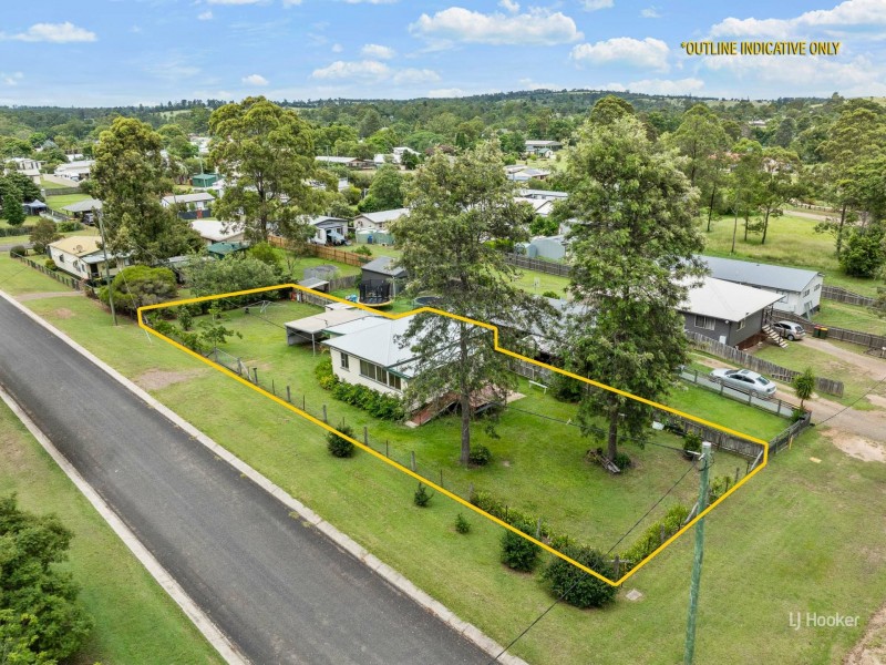 35 Morris Street, Blackbutt QLD 4306
