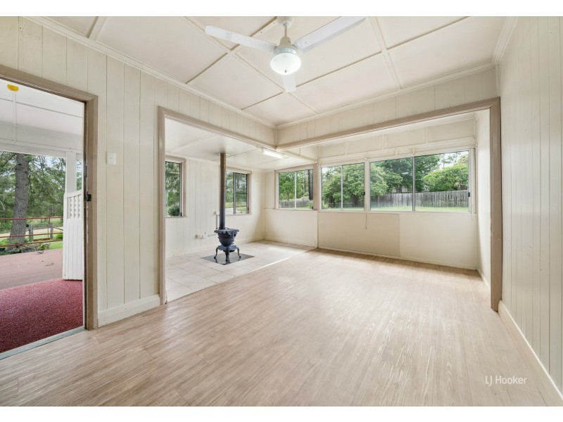 35 Morris Street, Blackbutt QLD 4306