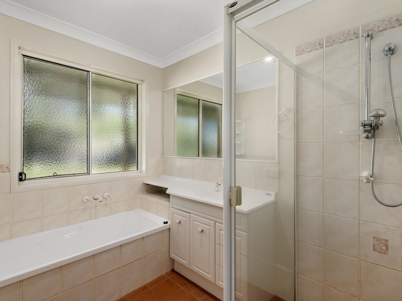 30 Nottingham Drive, Mount Hallen QLD 4312