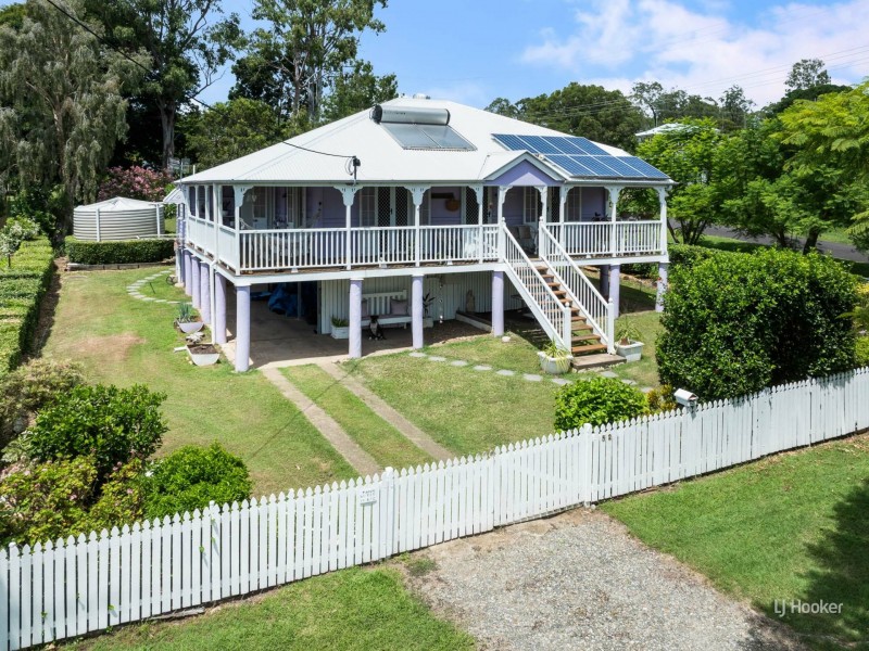 52 Dingyarra Street, Toogoolawah QLD 4313