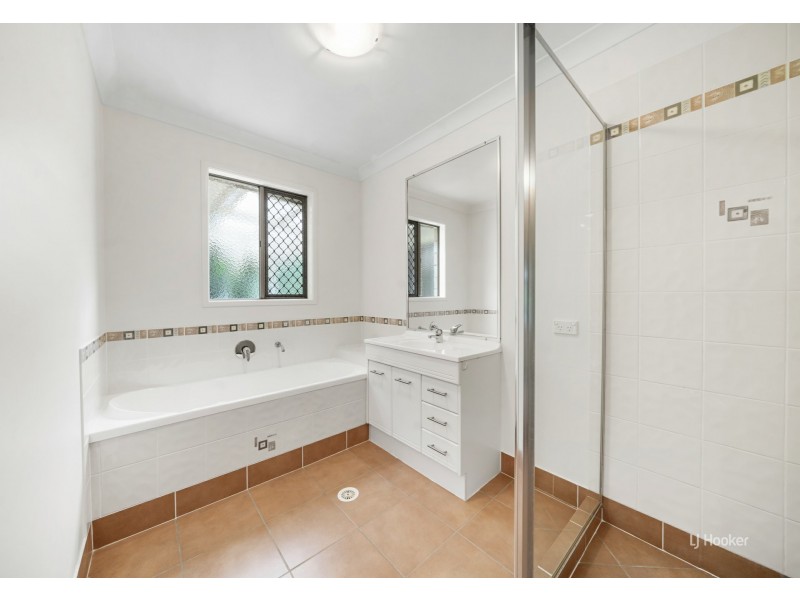 652 Esk Crows Nest Road, Biarra QLD 4313