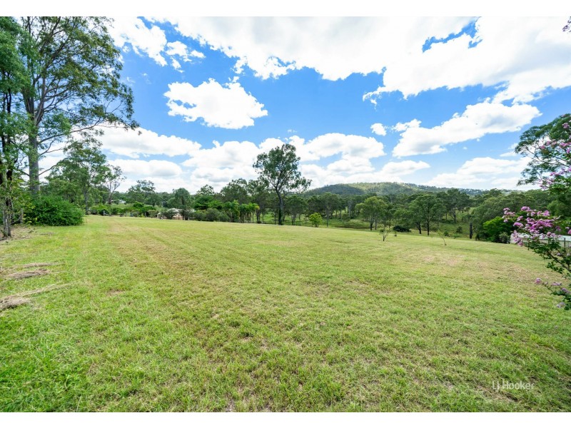 652 Esk Crows Nest Road, Biarra QLD 4313