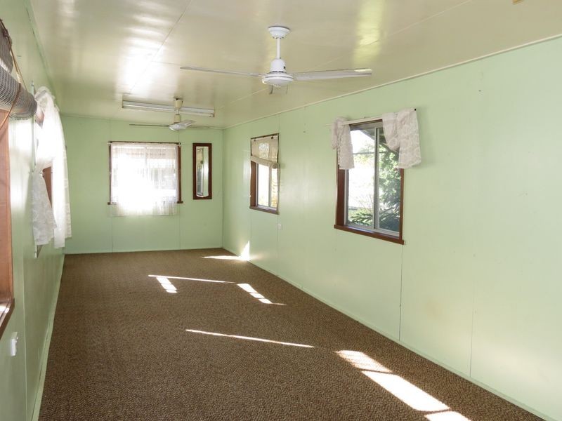 10 Alexandra Street, Toogoolawah QLD 4313
