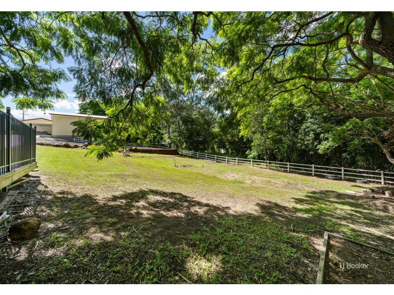 9 First Avenue, Somerset Dam QLD 4312