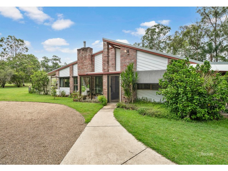 232 Esk-Hampton Road, Esk QLD 4312