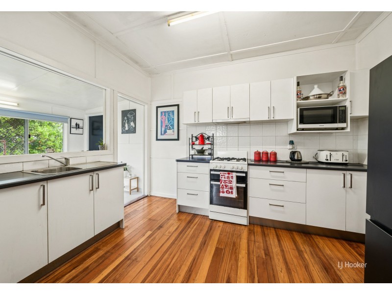 4 Rashford Street, Esk QLD 4312