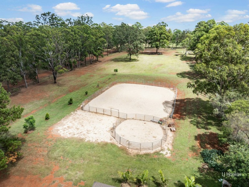 9 Griffin Road, Blackbutt QLD 4306
