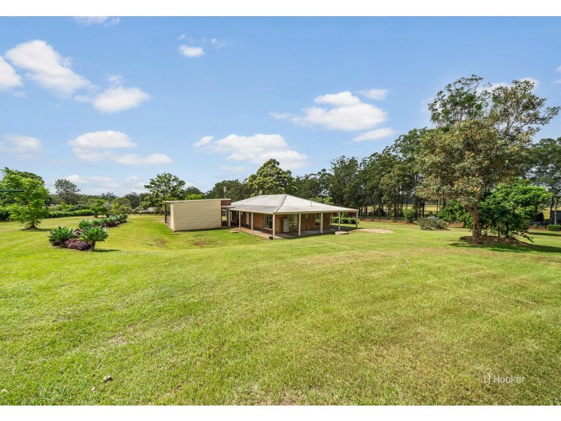 9 Griffin Road, Blackbutt QLD 4306