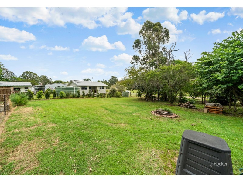 52 Railway Terrace, Moore QLD 4306