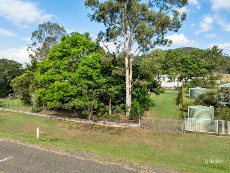 52 Railway Terrace, Moore QLD 4306