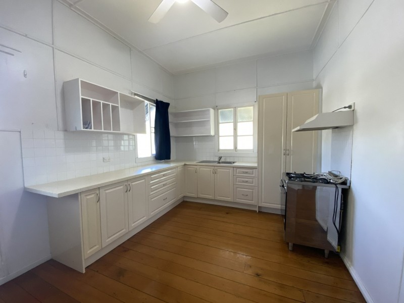 55 Ipswich Street, Esk QLD 4312