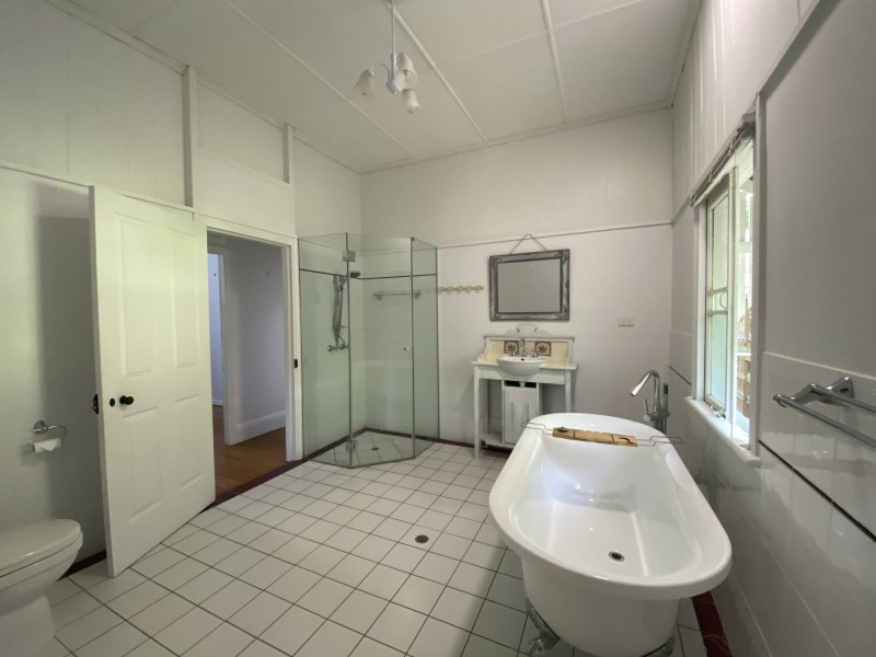 55 Ipswich Street, Esk QLD 4312