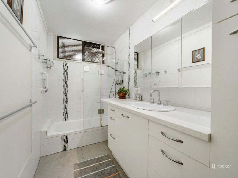 31 Burrows Street, Moore QLD 4306