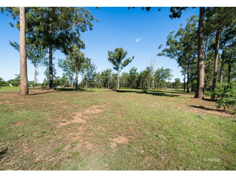 230 Martin Crescent, Benarkin North QLD 4306