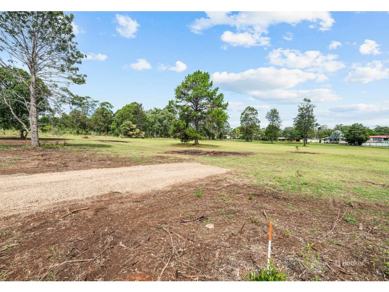 122 D’Aguilar Highway, Blackbutt QLD 4306