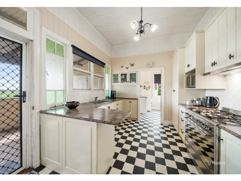 57 Ogilvie Road, Blackbutt South QLD 4306