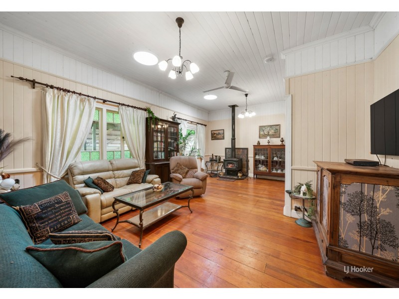 57 Ogilvie Road, Blackbutt South QLD 4306