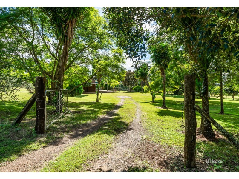 252 Blackbutt Crows Nest Road, Blackbutt South QLD 4306