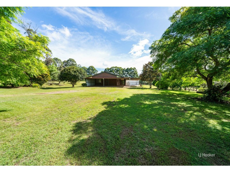 252 Blackbutt Crows Nest Road, Blackbutt South QLD 4306