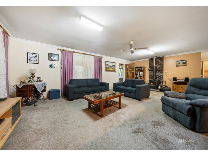20 Brett Road, Blackbutt South QLD 4306