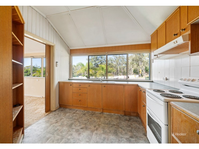 43 Mack Street, Esk QLD 4312