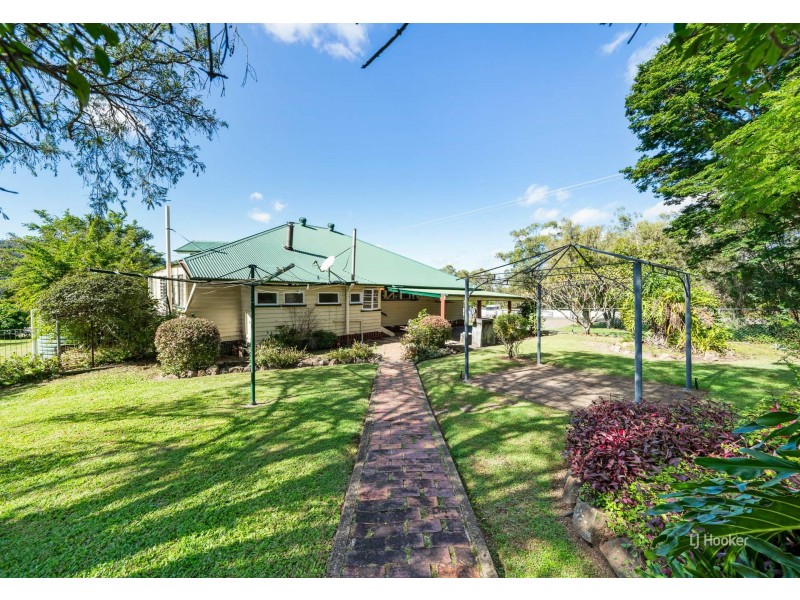 43 Mack Street, Esk QLD 4312