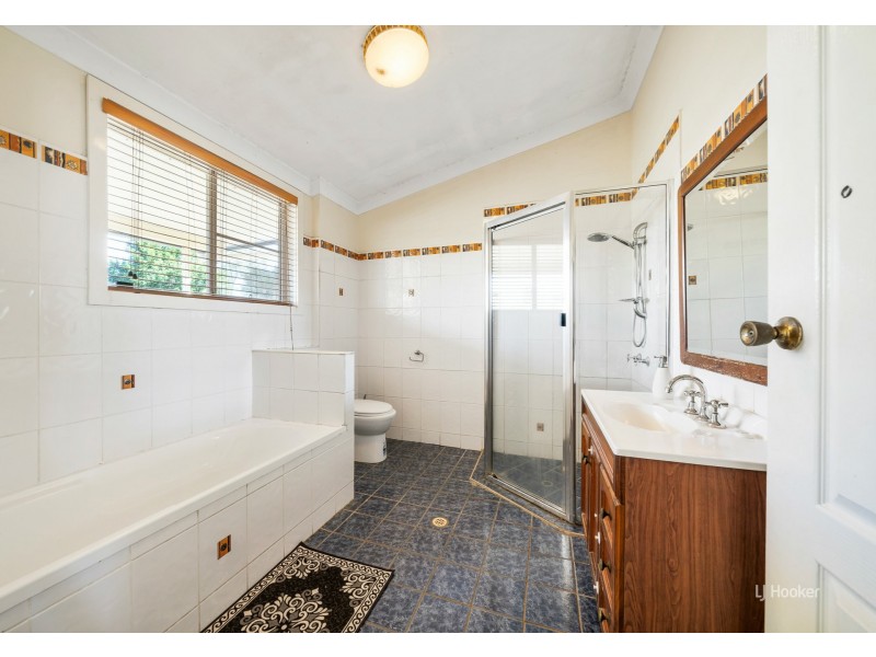 568 Esk Crows Nest Road, Biarra QLD 4313