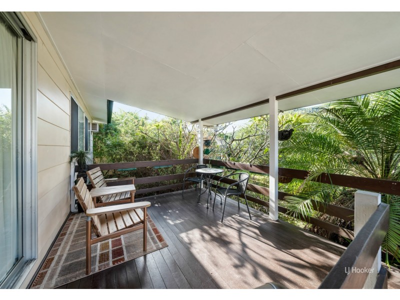 16 Russell Street, Esk QLD 4312