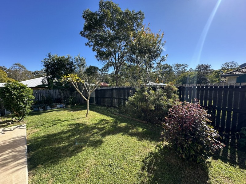 39 Middle Street, Esk QLD 4312