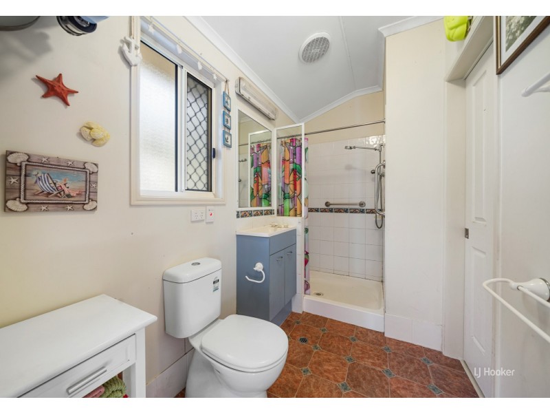 52 Countess Court, Mount Hallen QLD 4312