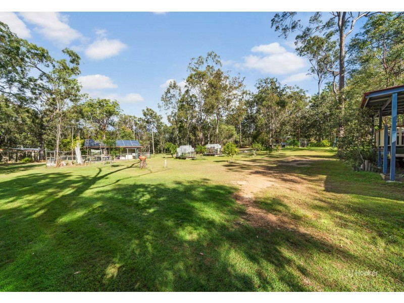 52 Countess Court, Mount Hallen QLD 4312