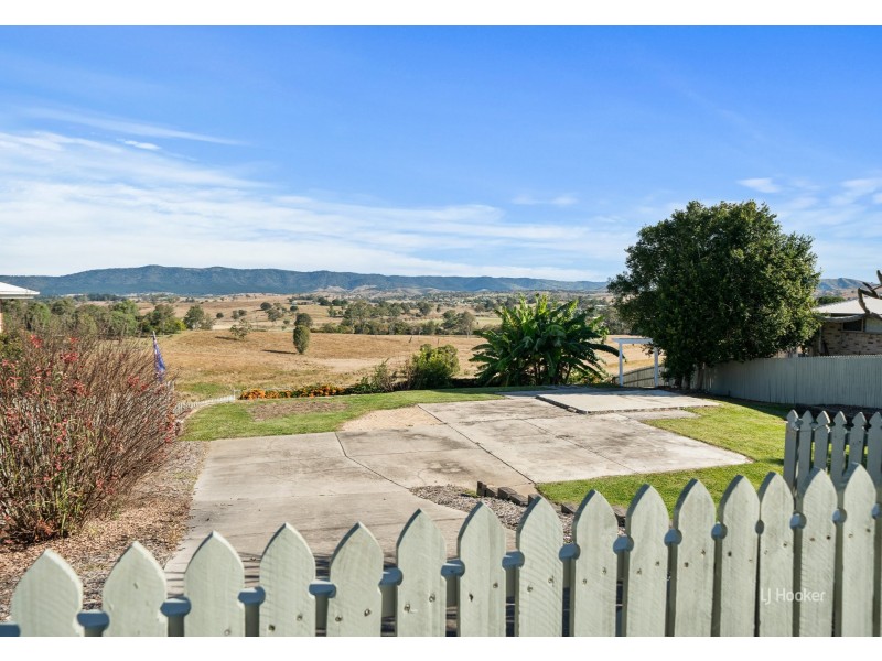 7 Golflinks Drive, Kilcoy QLD 4515