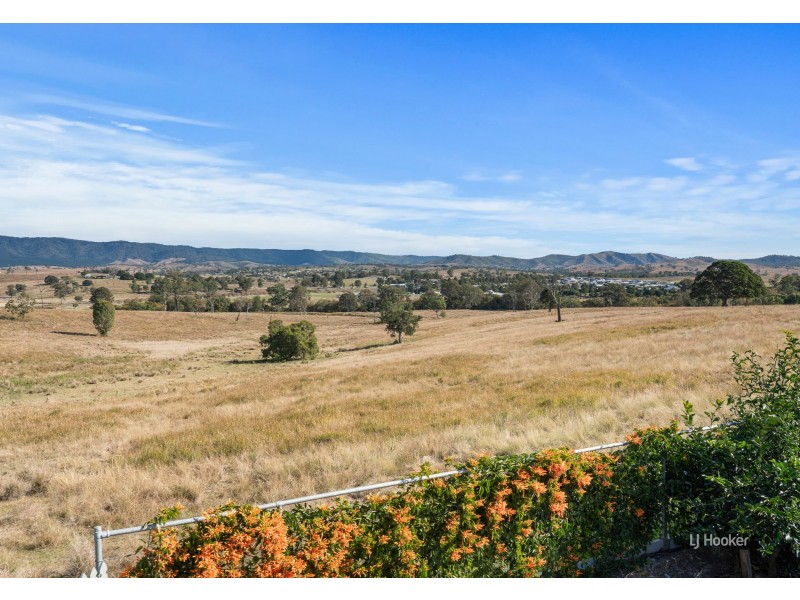 7 Golflinks Drive, Kilcoy QLD 4515