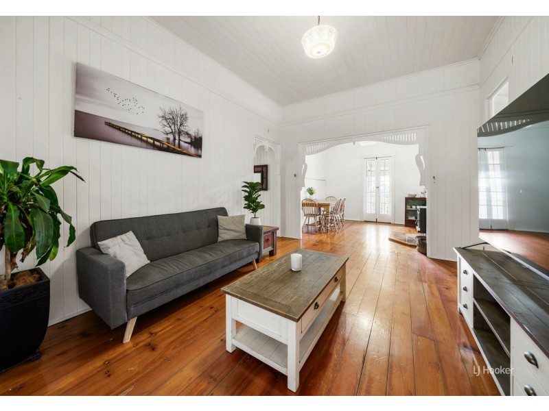 62 Hilary Road, Benarkin North QLD 4306