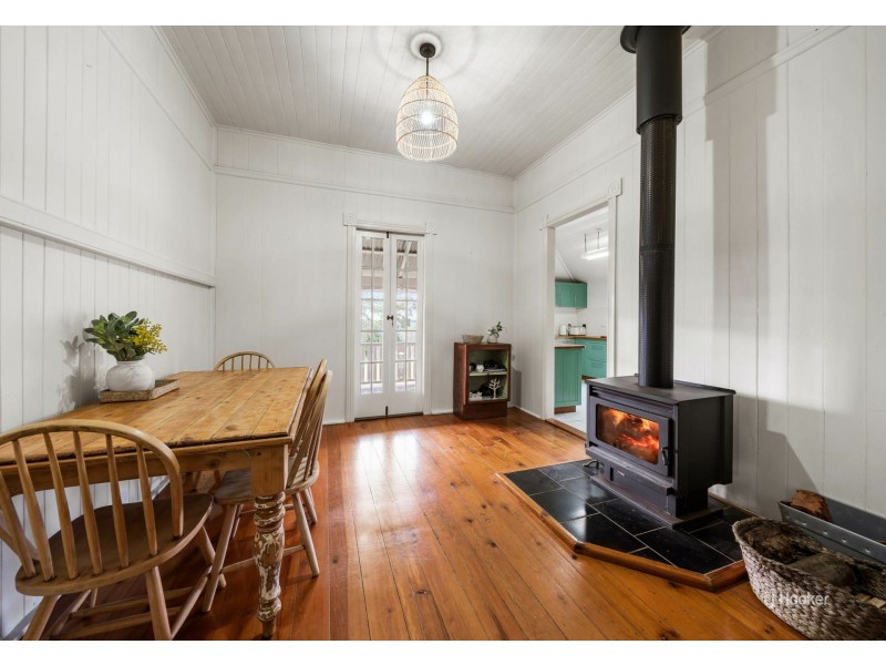 62 Hilary Road, Benarkin North QLD 4306