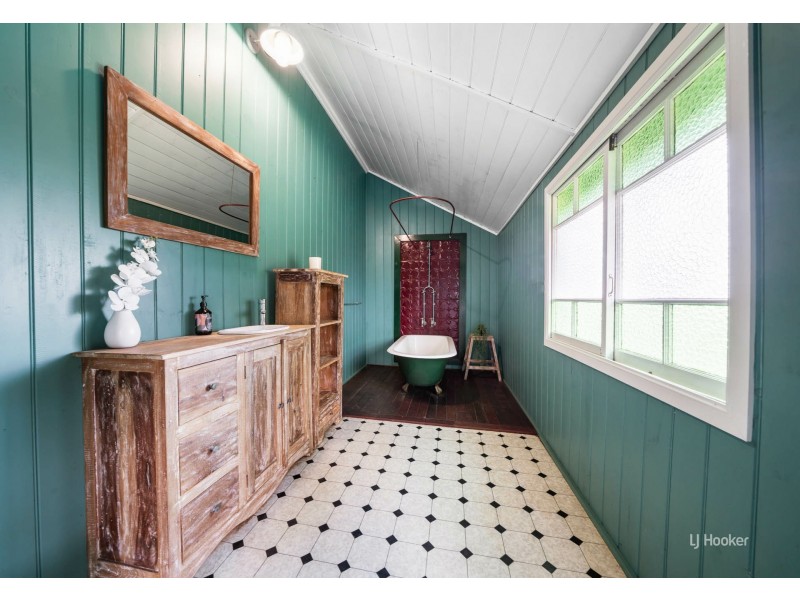 62 Hilary Road, Benarkin North QLD 4306