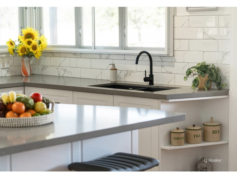 246 Deadhorse Lane, Toogoolawah QLD 4313