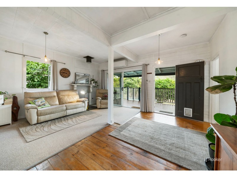 54 Railway Terrace, Moore QLD 4306