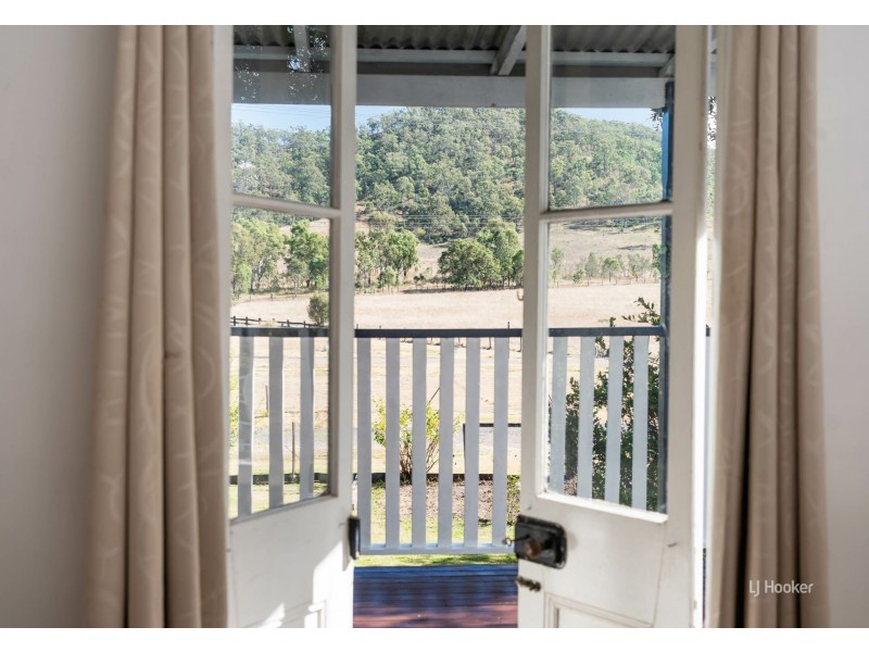 54 Railway Terrace, Moore QLD 4306