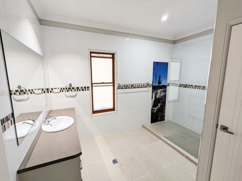 3772 Gatton Esk Road, Esk QLD 4312