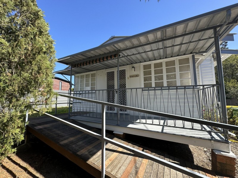 51 Charles Street, Toogoolawah QLD 4313