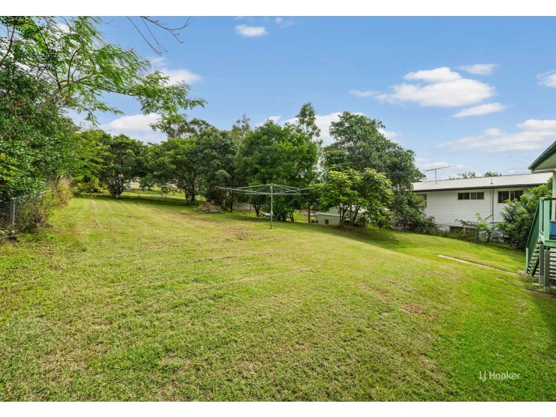 31 Mack Street, Esk QLD 4312