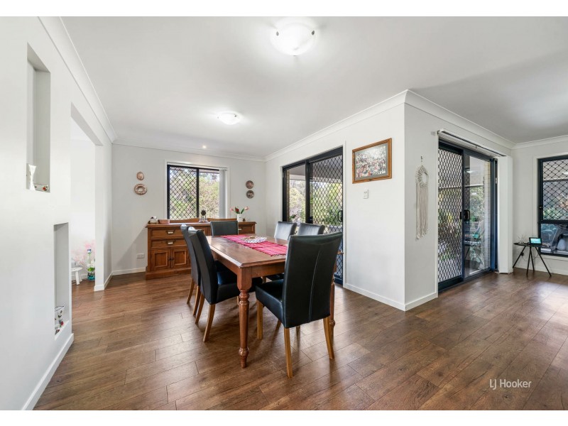 34 Countess Court, Mount Hallen QLD 4312