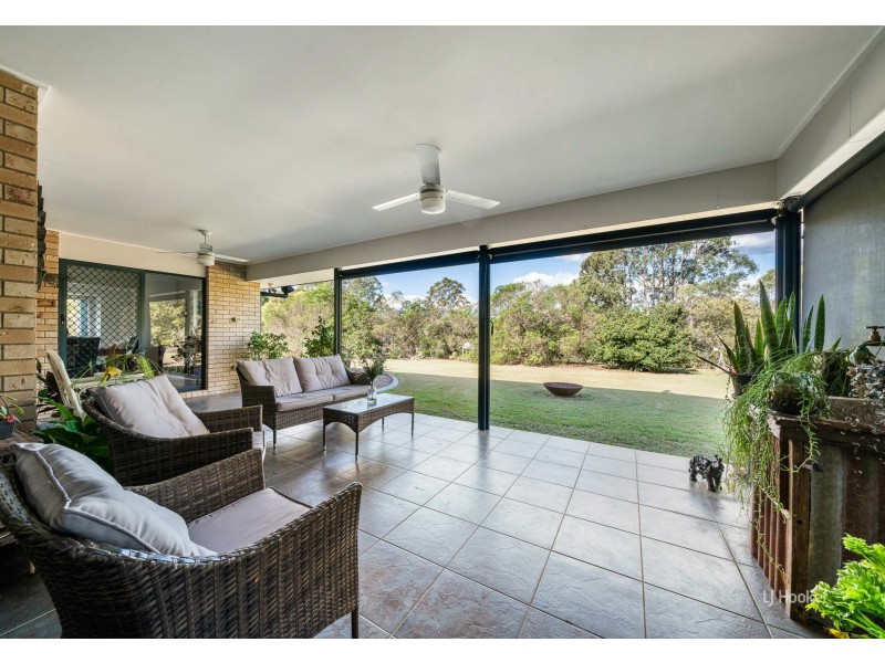 34 Countess Court, Mount Hallen QLD 4312