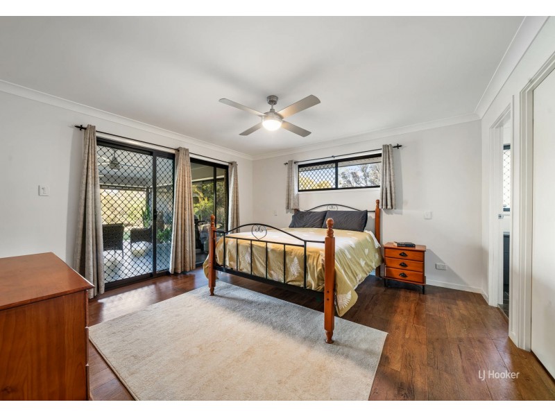 34 Countess Court, Mount Hallen QLD 4312