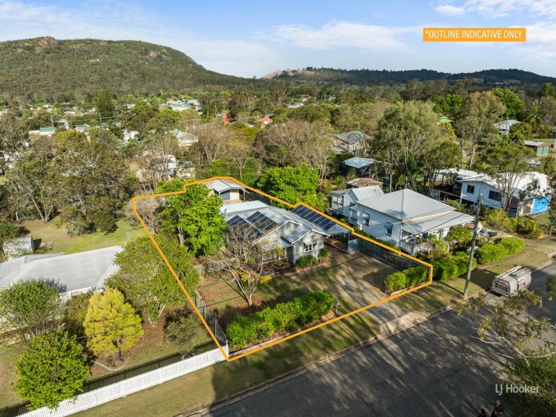 24 Down Street, Esk QLD 4312