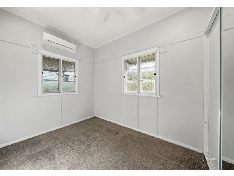 24 Down Street, Esk QLD 4312