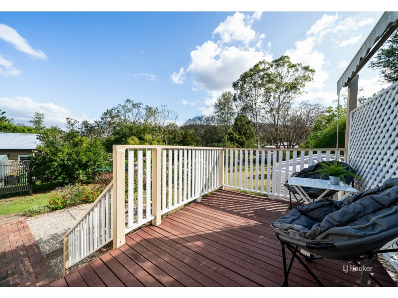 21 William Street, Linville QLD 4306