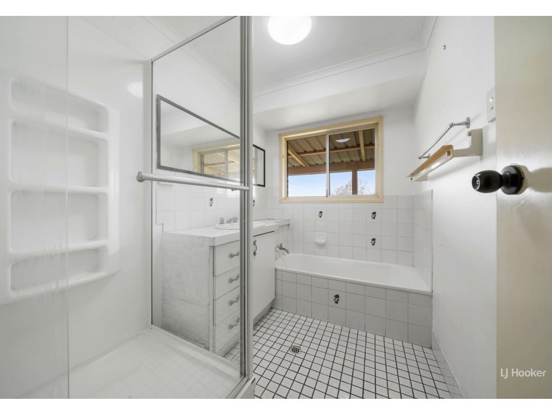 2 Rosalie Drive, Yarraman QLD 4614