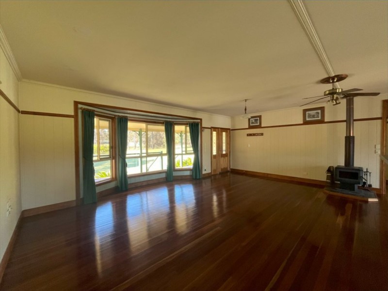 133 Martin Crescent, Benarkin North QLD 4306